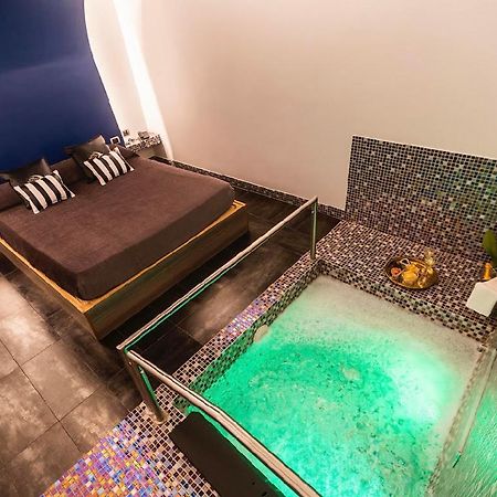 Hotel Tiro A Volo Поццуолі Екстер'єр фото