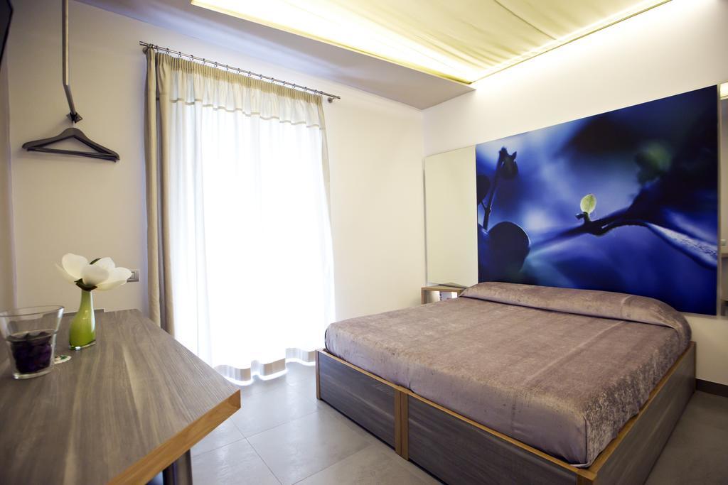 Hotel Tiro A Volo Поццуолі Екстер'єр фото
